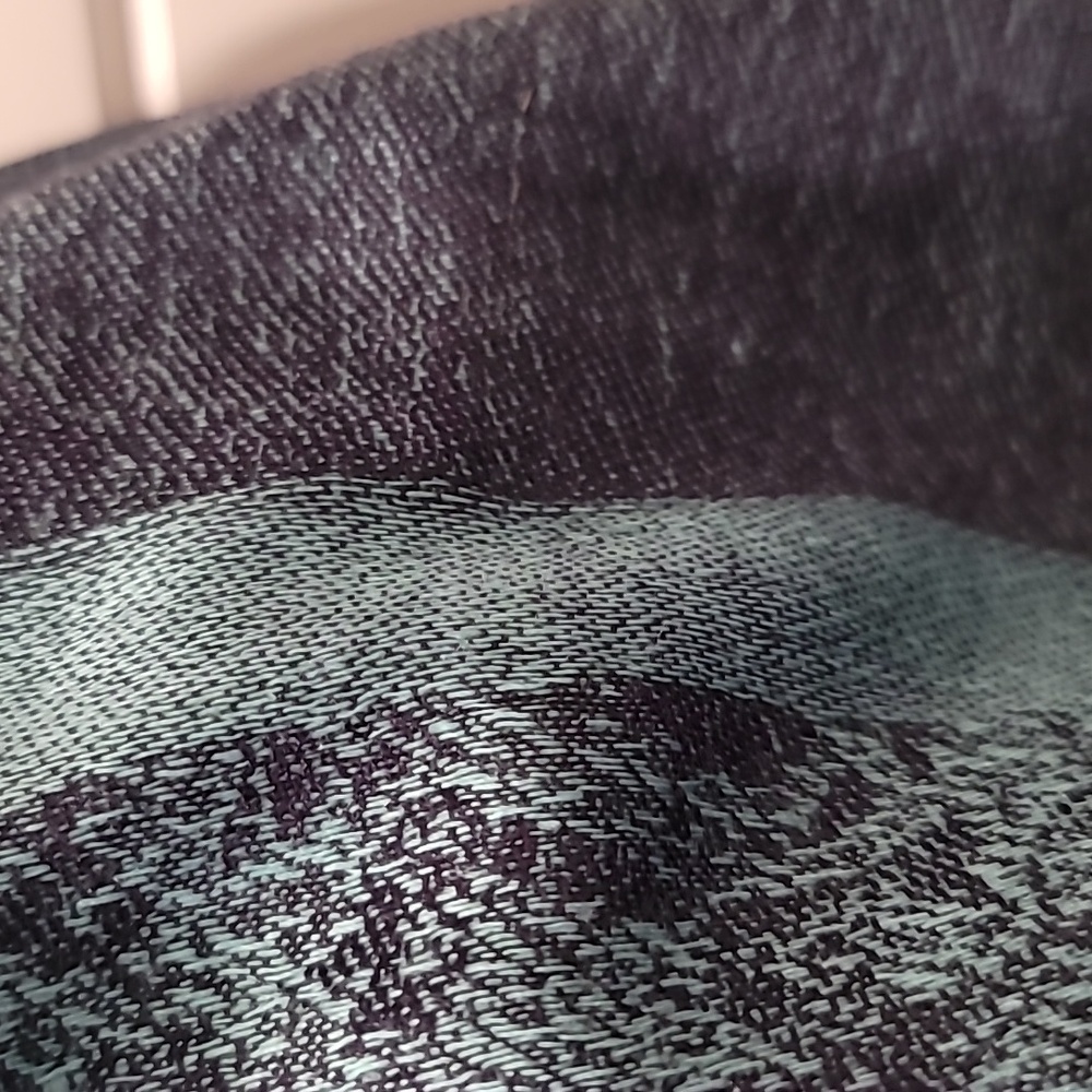 INS Scarf - Picture 4 of 8